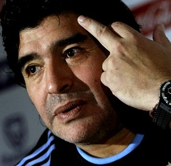 Maradona - Little green - Mamadona plastic surgery