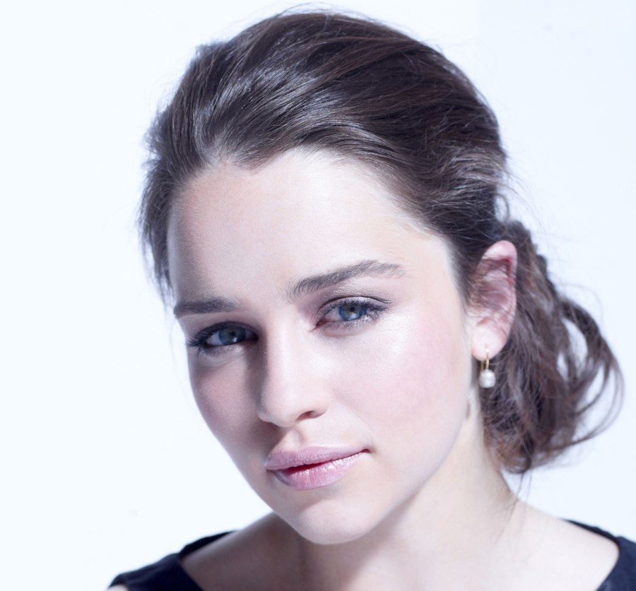 Emilia Clarke plastic surgery – Celebrity plastic surgery online