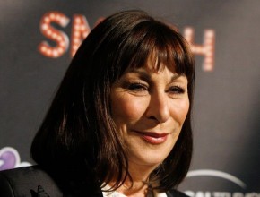 Anjelica Huston plastic surgery