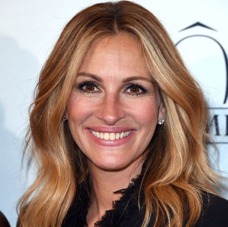 Julia Roberts plastic surgery - aging with more lively looks